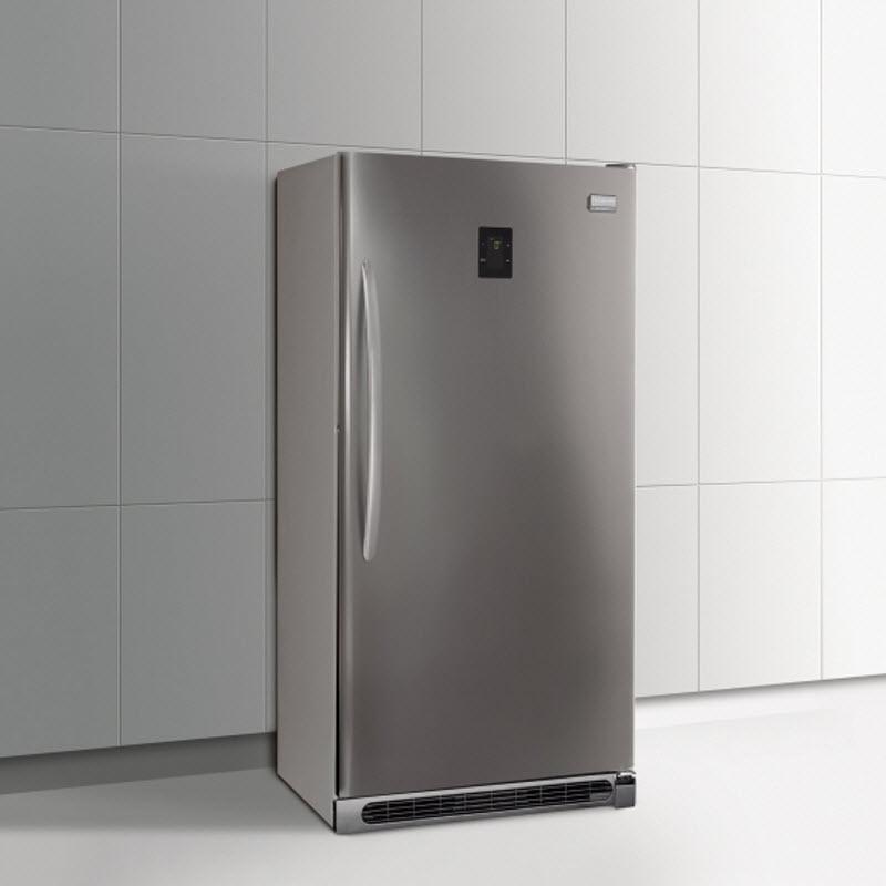 Frigidaire Gallery 20.5 cu. ft. Upright Freezer with Digital Temperature Display FGVU21F8QT IMAGE 5