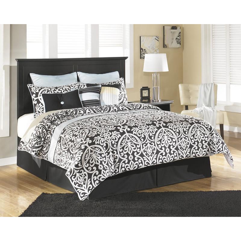 Signature Design by Ashley Maribel King Panel Bed B138-58/B100-66 IMAGE 1