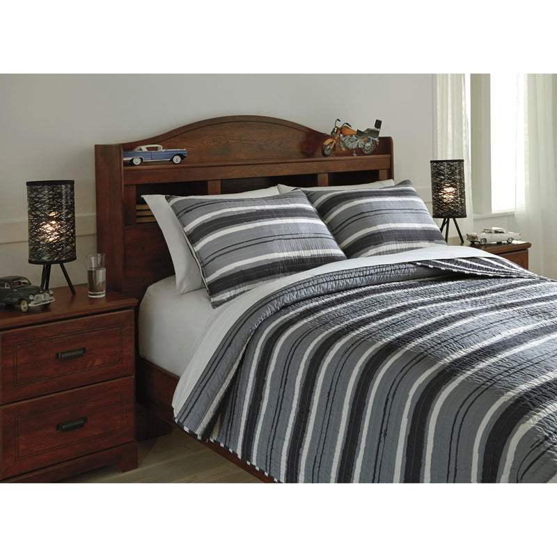 Signature Design by Ashley Merlin Q420003F Full Coverlet Set IMAGE 3