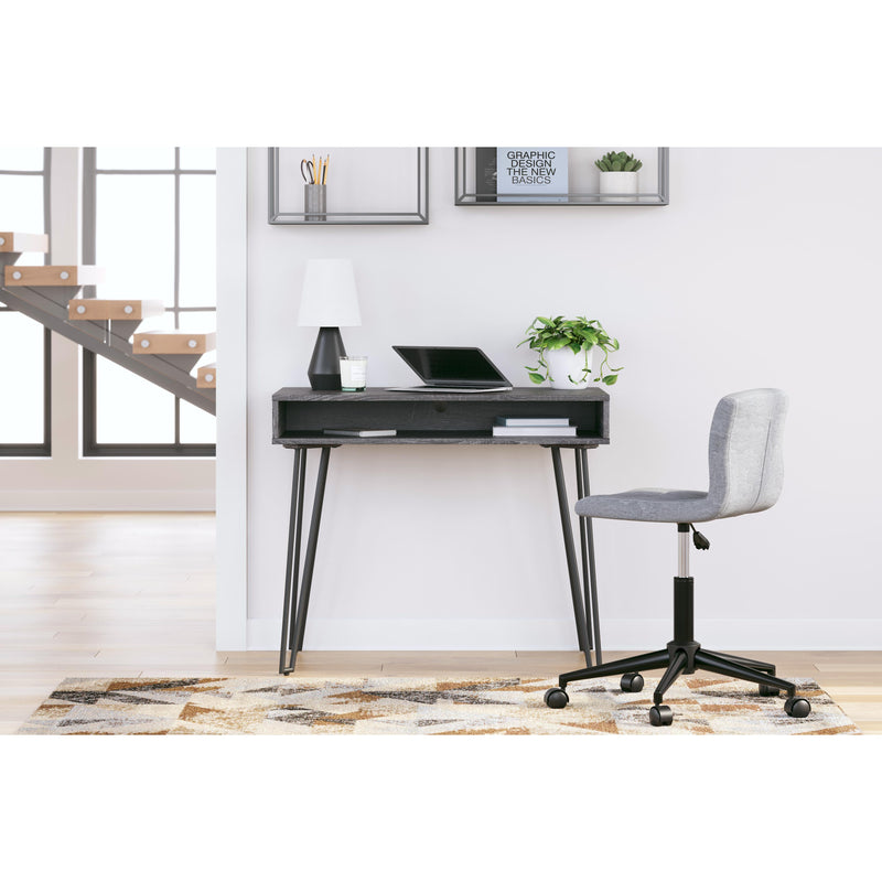 Signature Design by Ashley Strumford H449-110 Home Office Desk IMAGE 5