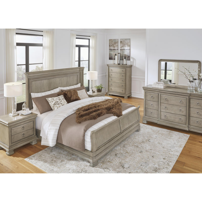 Signature Design by Ashley Lexorne 5-Drawer Chest B924-46 IMAGE 8