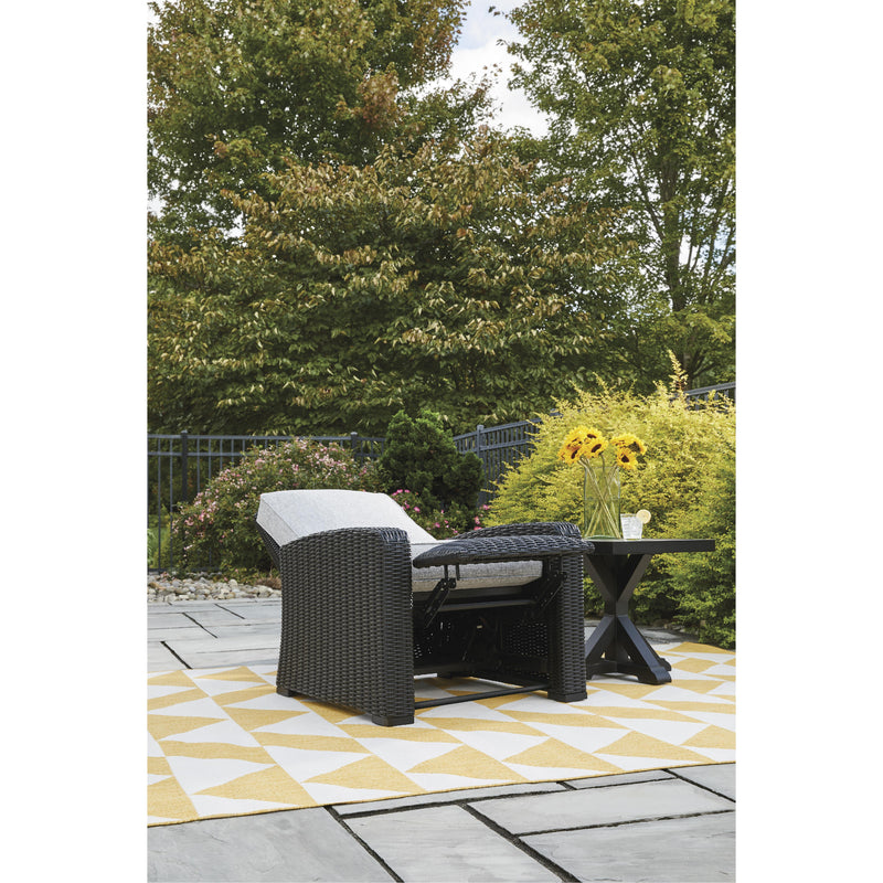 Signature Design by Ashley Outdoor Seating Recliners P792-825 IMAGE 13