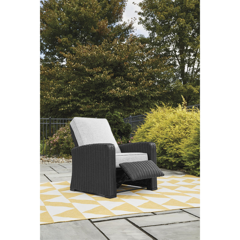 Signature Design by Ashley Outdoor Seating Recliners P792-825 IMAGE 8